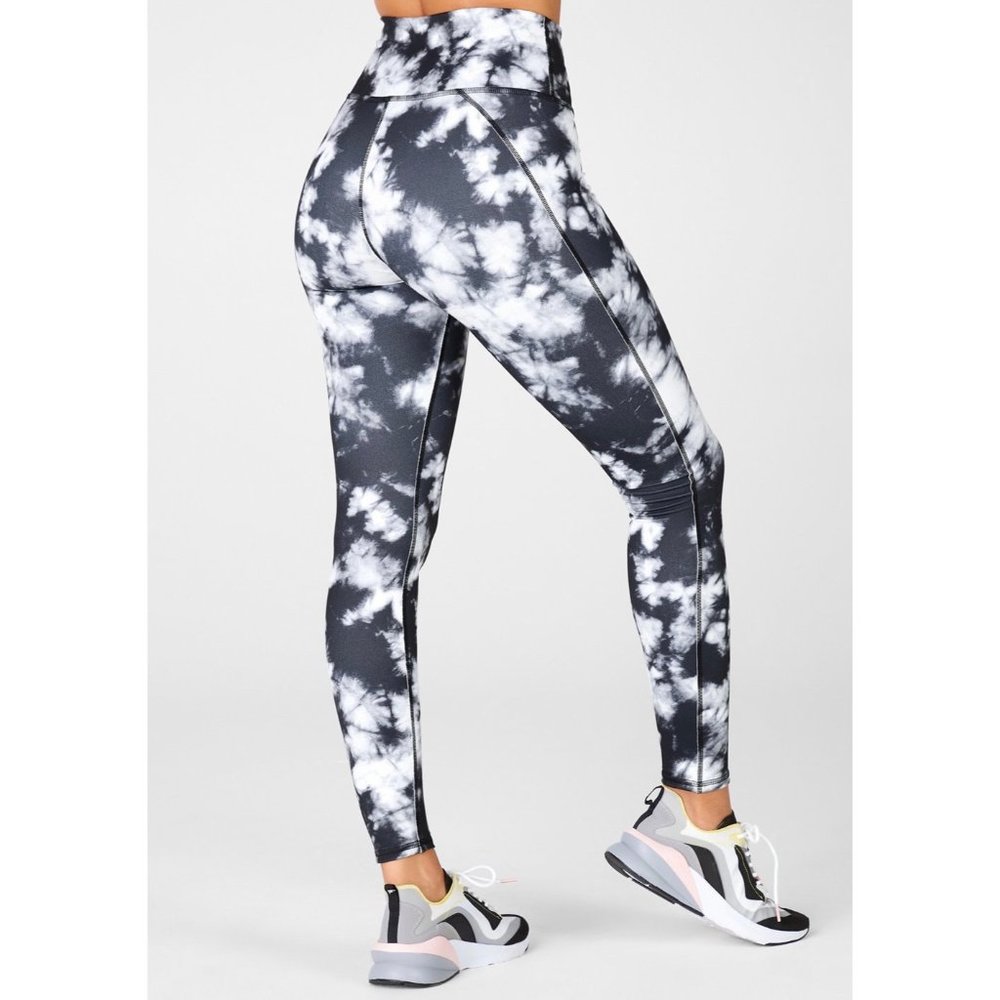NWOT Fabletics Define High-Waisted Legging - PowerHold
